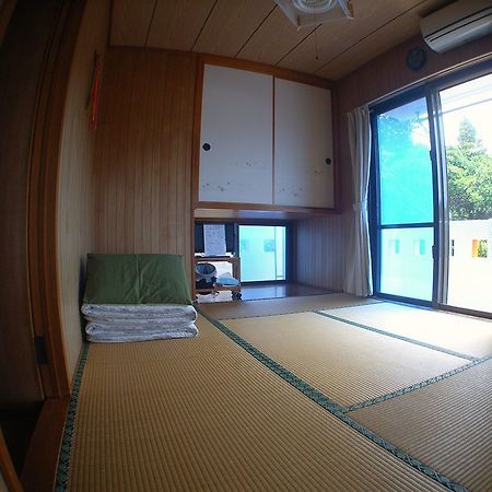 Minshuku Yadokari Hotel Zamami Exterior photo