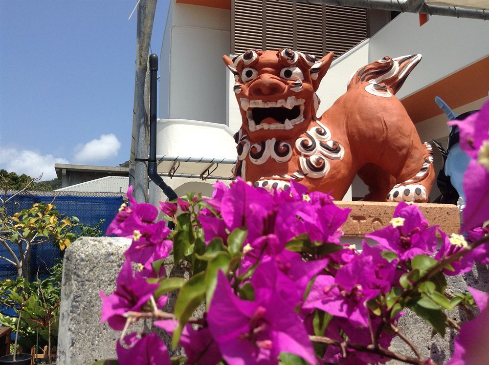 Minshuku Yadokari Hotel Zamami Exterior photo